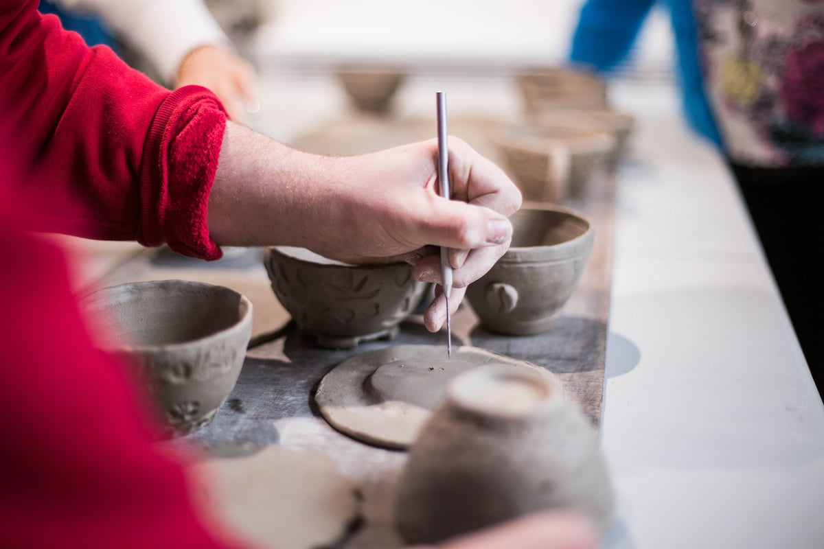 Des ateliers créatifs pour se mettre dans la peau d’un artisan !