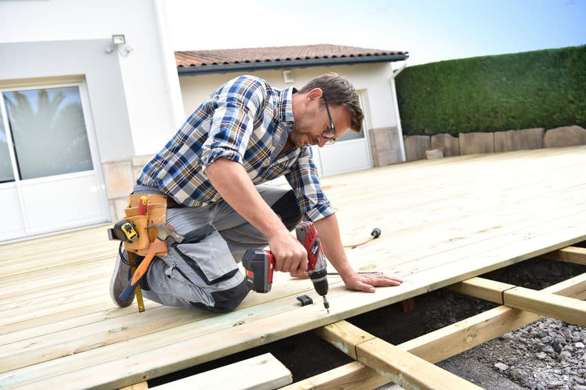 Pourquoi recourir à un expert pour la rénovation de vos meubles extérieurs à Caen ?